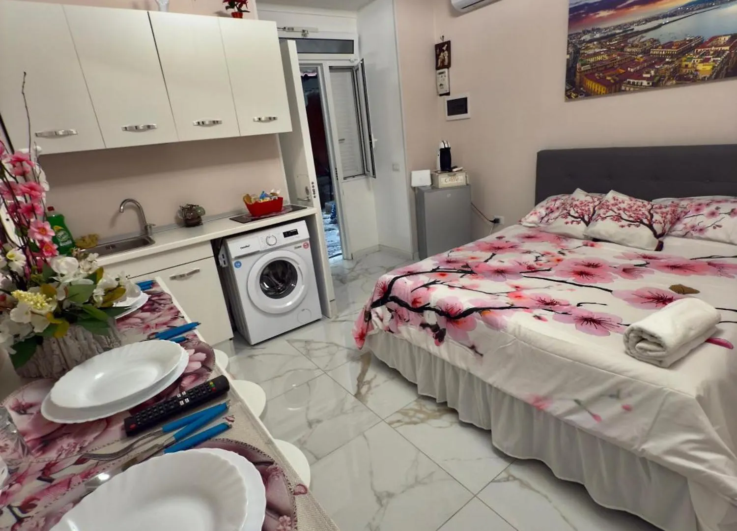 Casa Nel Cuore Antico Neapol 0*,